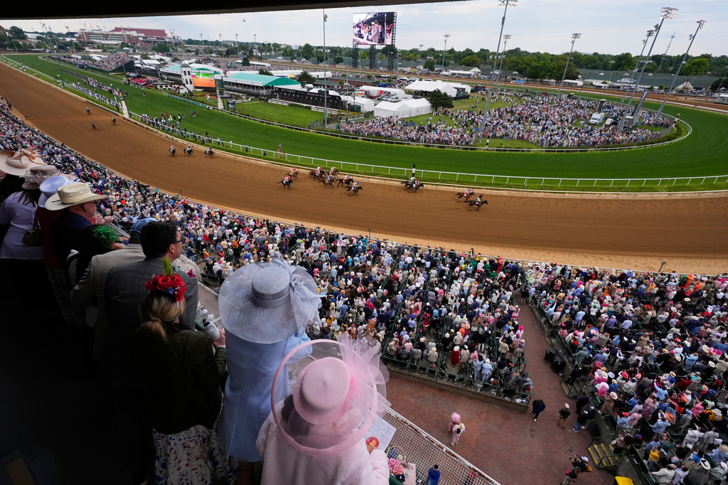 APTOPIX Kentucky Derby Horse Racing
