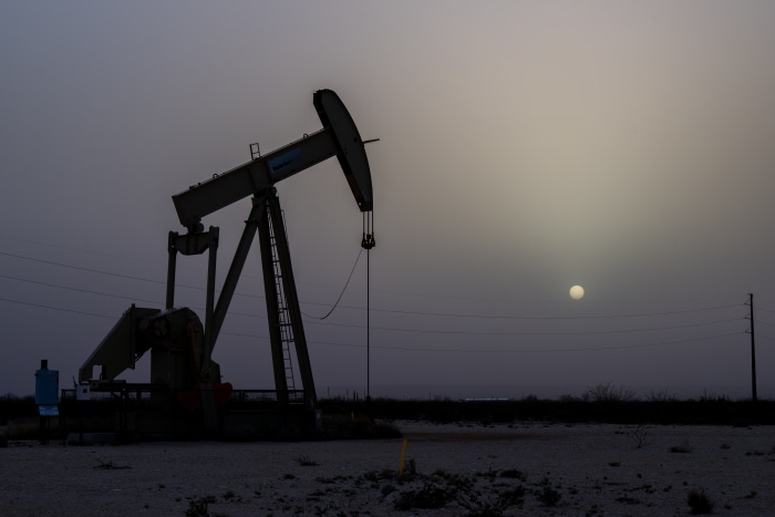 Oil Futures Extend Rally on Middle East Geopolitical Tensions - WSJ